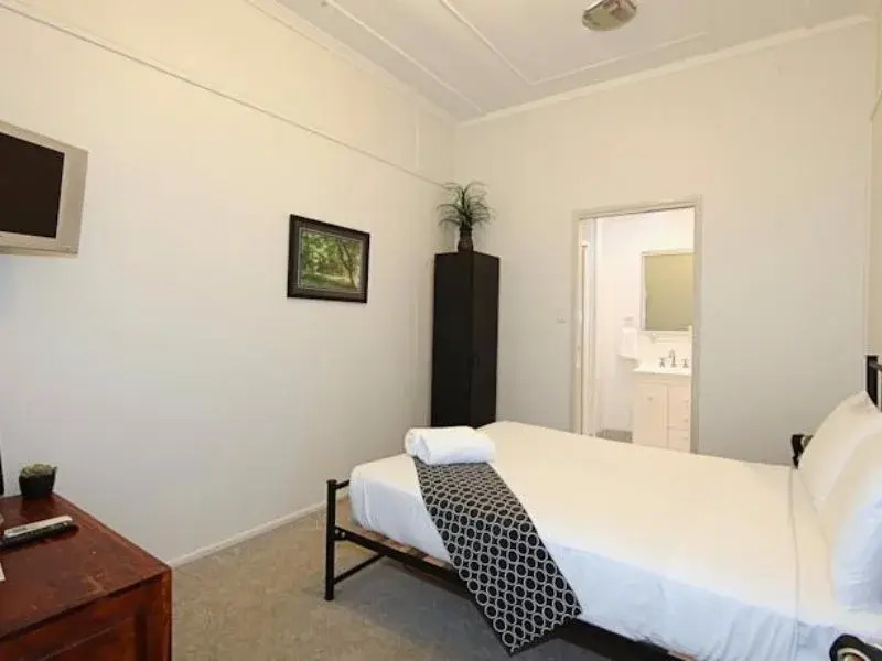 Alexandra Lodge
