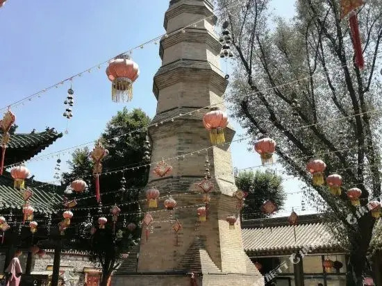Vienna Hotel (Xining Airport Haidong High-speed Railway West Station)