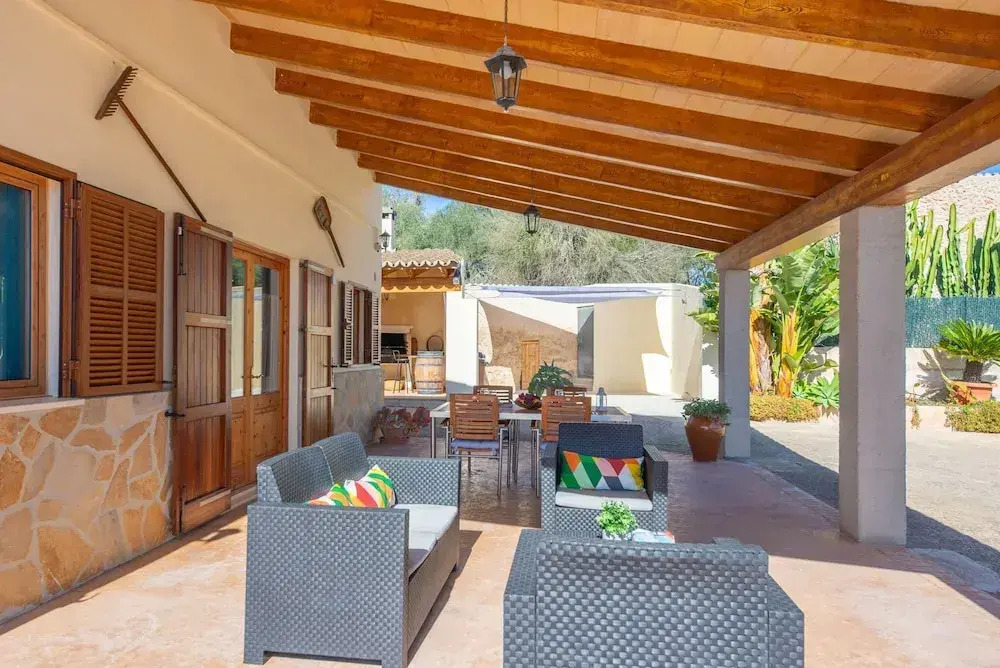 Vista Sol in Ariany With 2 Bedrooms and 1 Bathrooms