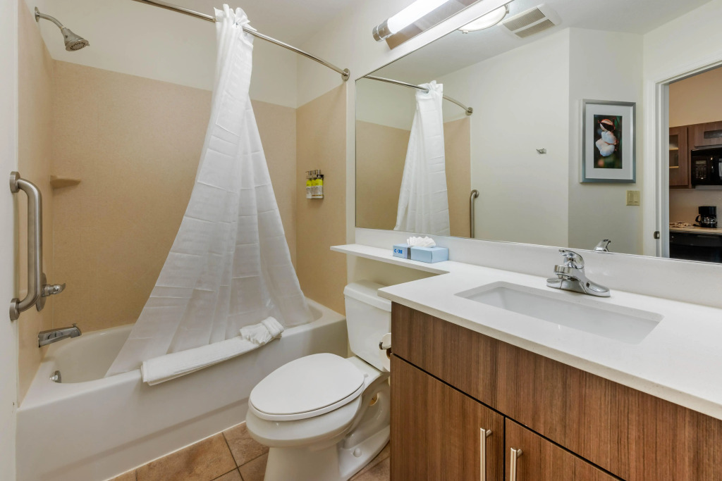 Candlewood Suites Fort Myers/Sanibel Gateway by IHG