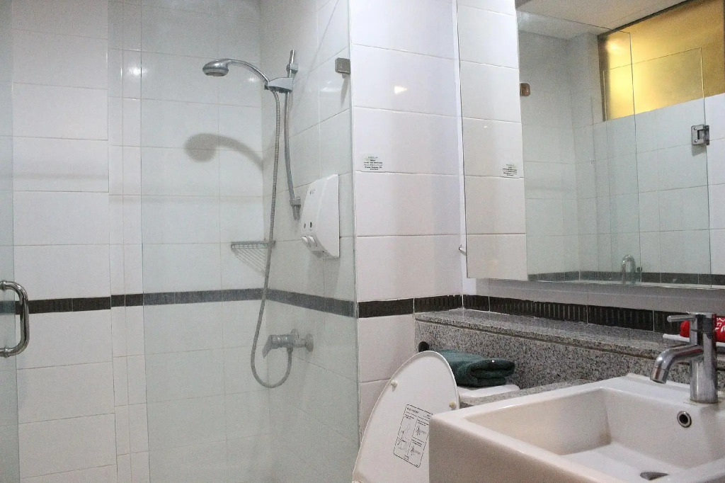 ZEN Rooms Slipi