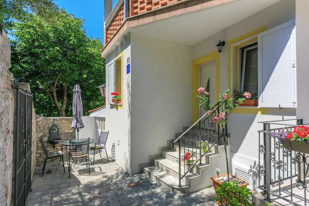 Apartment Danijel