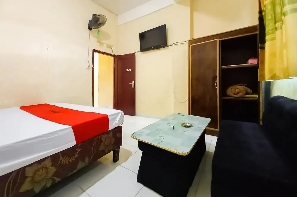 RedDoorz Syariah at Penginapan Kita Sungai Penuh
