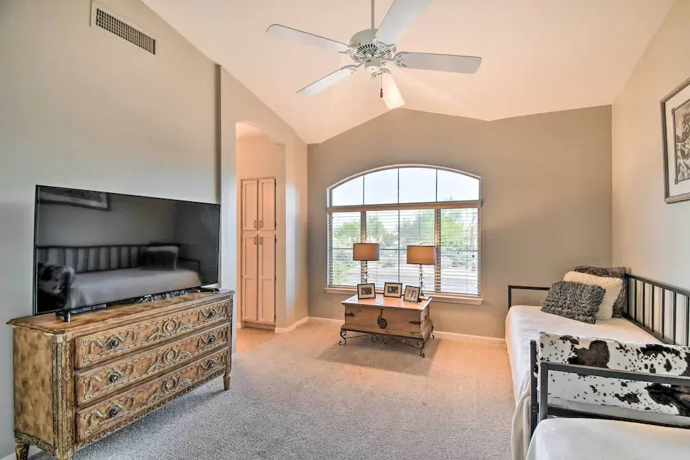 Gold Canyon Getaway w/ Golf + Community Perks