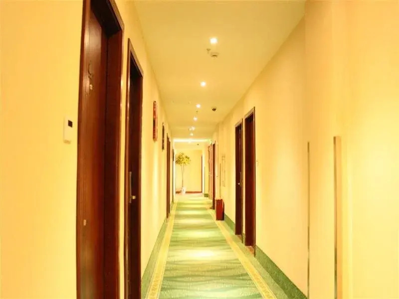 GreenTree Inn Shanghai Songjiang University City New Songjiang Road Express Hotel