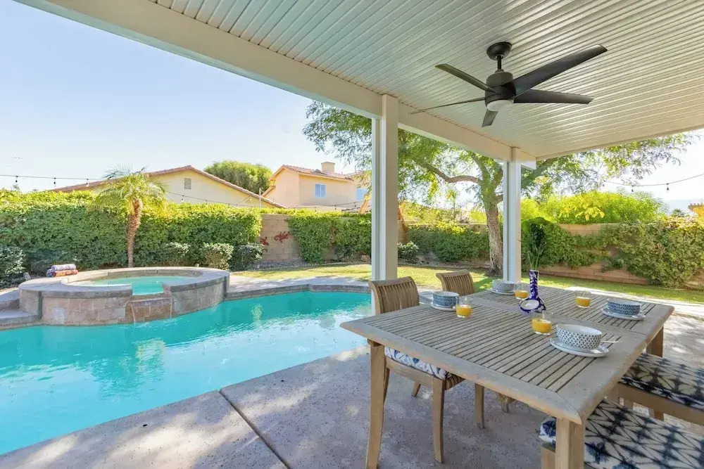 Sunny Palms by Avantstay Near Empire Polo Club