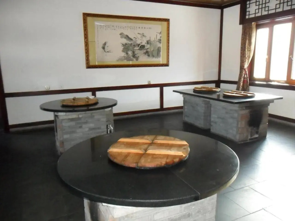 Yabuli Guandong Film City Hotel