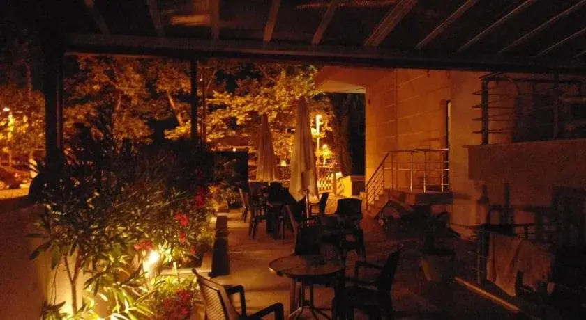 Hotel Enastron