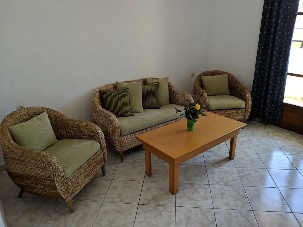 Tondoris Apartments