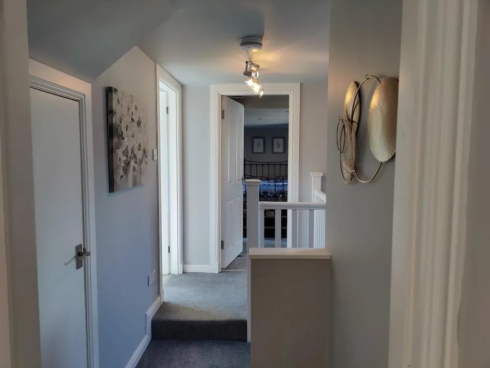 NEW Fabulous 2BD Maisonette Dunfermline, Fife
