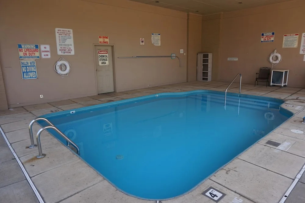 1 Life Studio and Suites