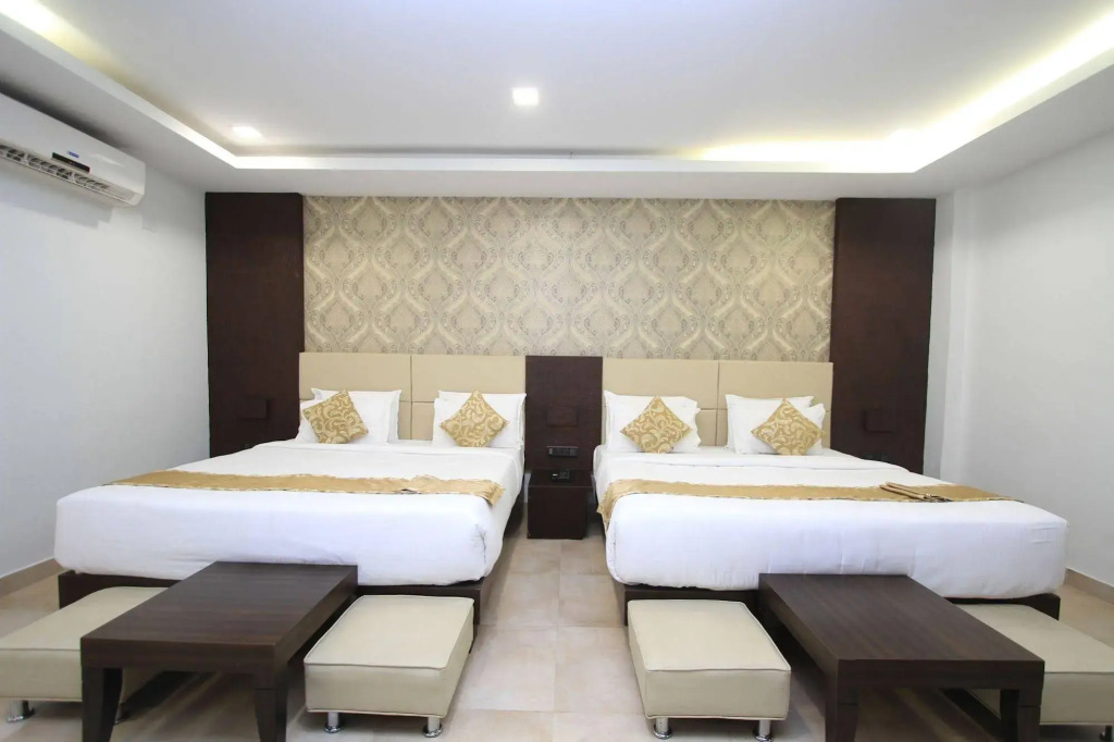 Fab Ni Ambaari Suites