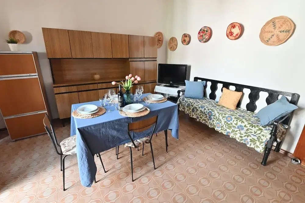 IzzHome Colonial