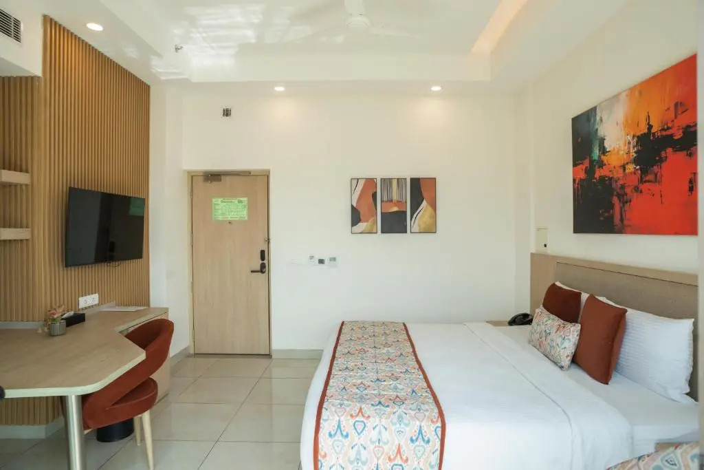 AR Suites KLJ Square