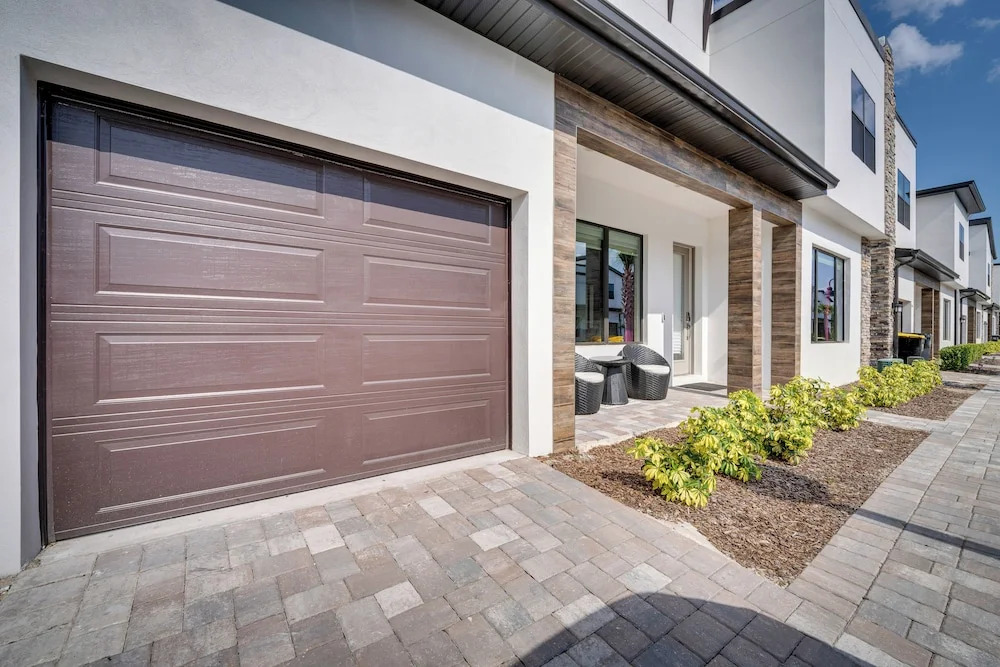 Upscale Davenport Home w/ Pool: 8 Mi to Disney!
