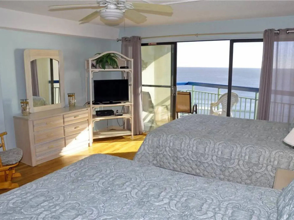 Oceans by Elliott Beach Rentals