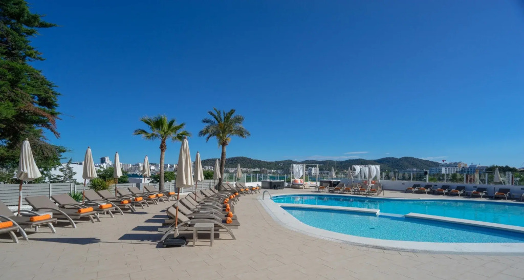 Отель THB Ocean Beach