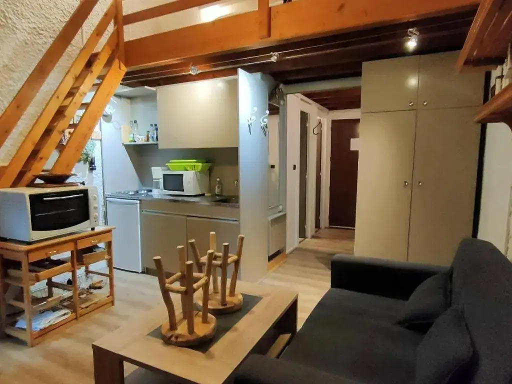 Appartement Cauterets, 2 pièces, 6 personnes - FR-1-234-238