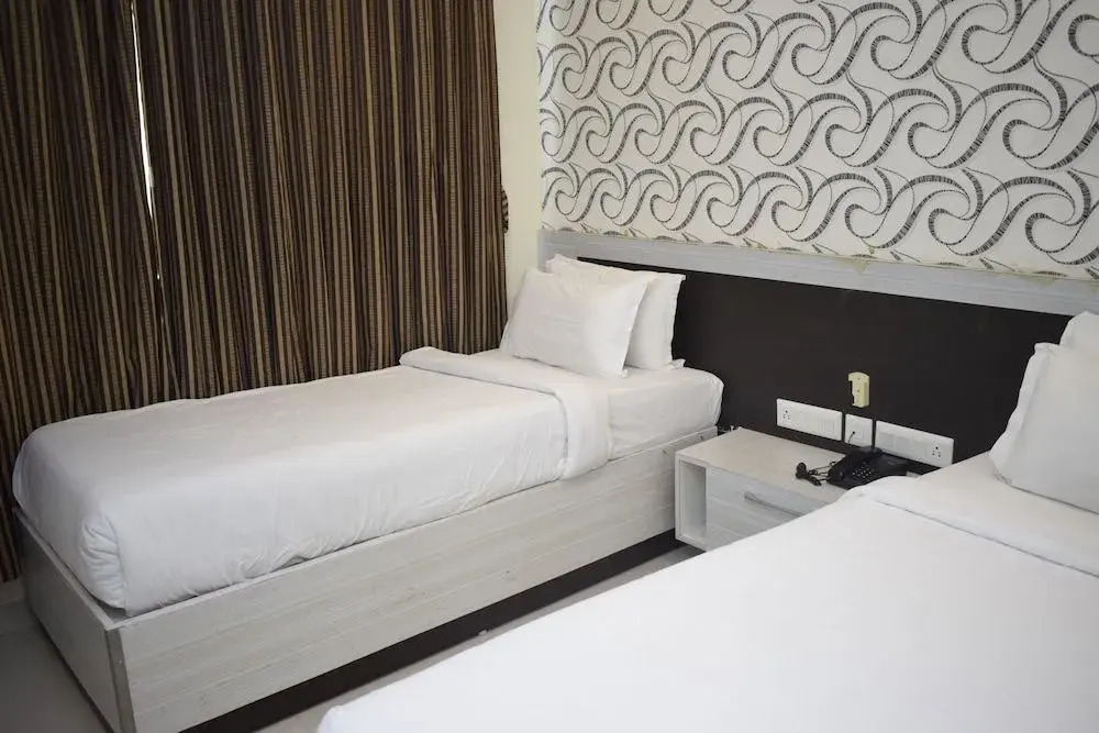 Hotel Aksharadha