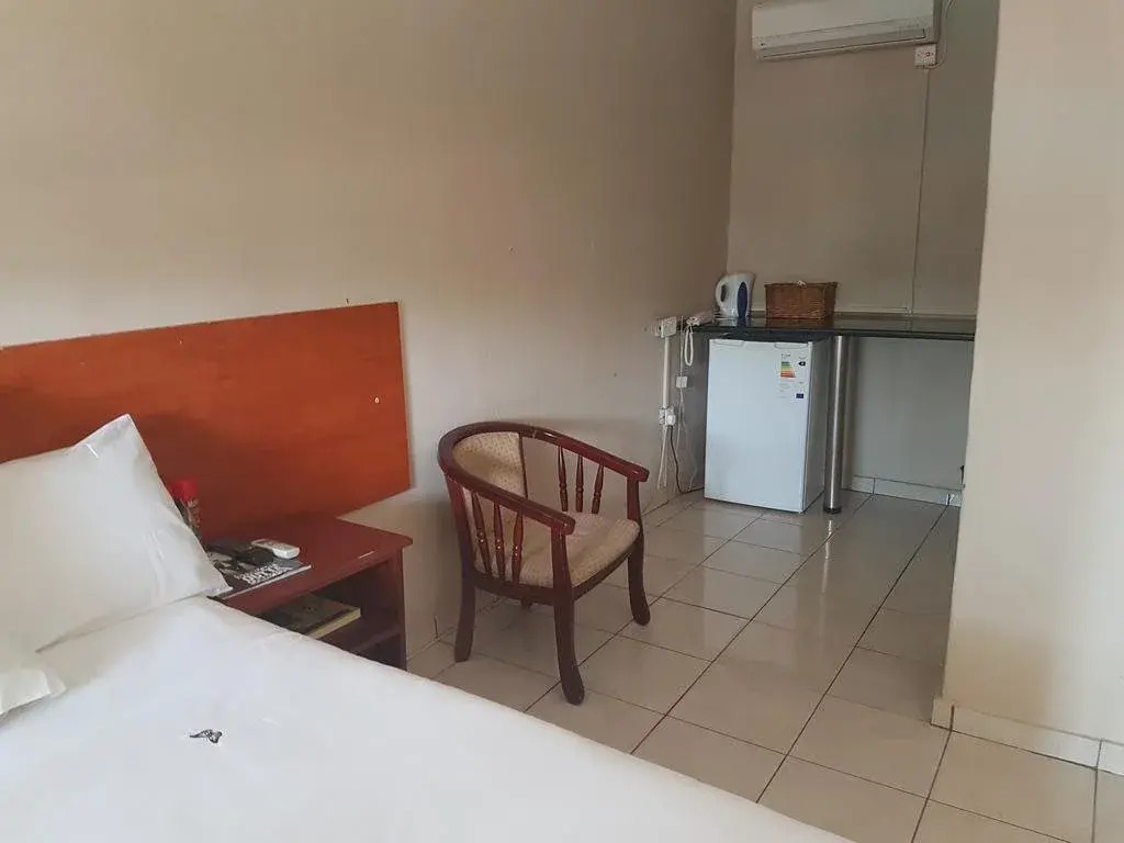 Kaliyangile Guest House