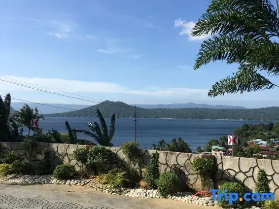 Overlooking Taal Lake Staycation up to 12 pax
