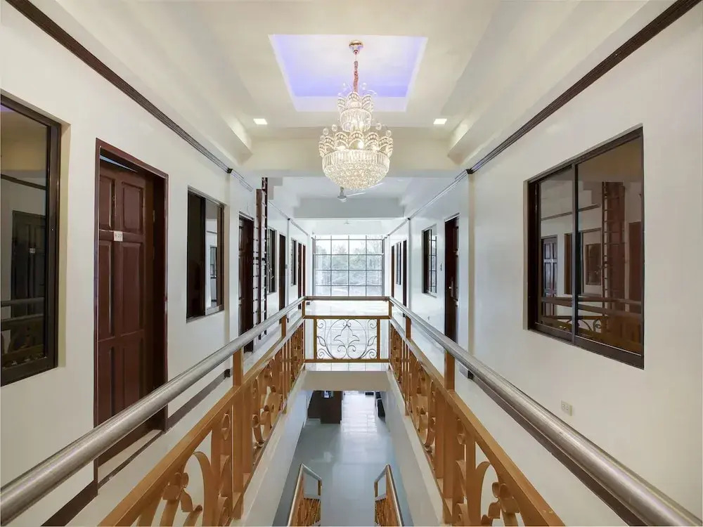OYO 459 Offshore Hotel
