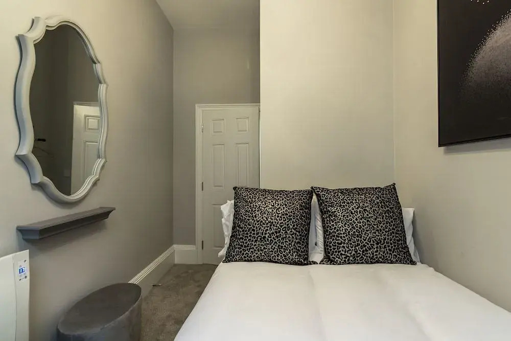 Pieces of Eight Two Bedroom Apartment