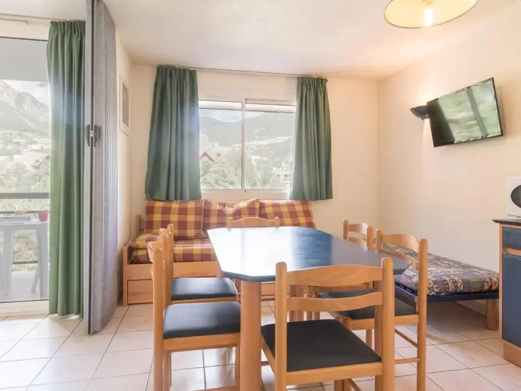 Appartement Briançon, 2 pièces, 6 personnes - FR-1-330C-26