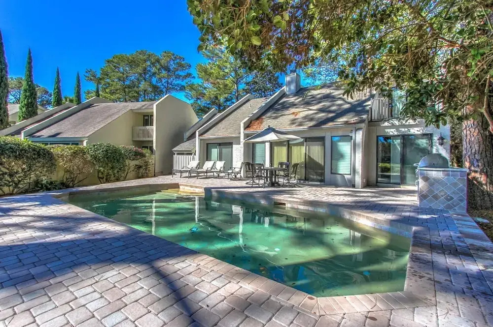 21 Windjammer Court