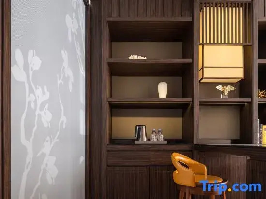 YU Hotel