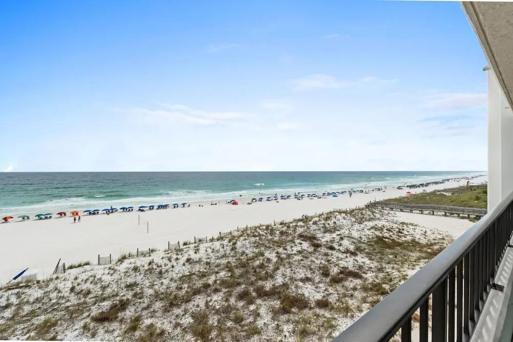 Surf Dweller 508 - Beachfront Boho