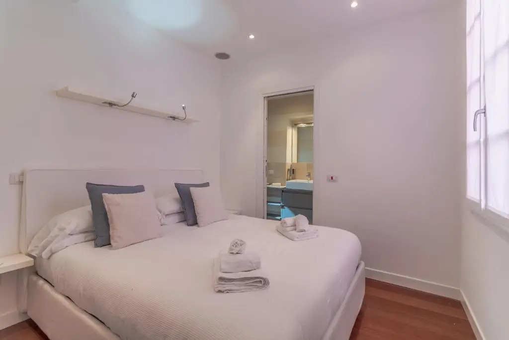 Lux by PortofinoHomes