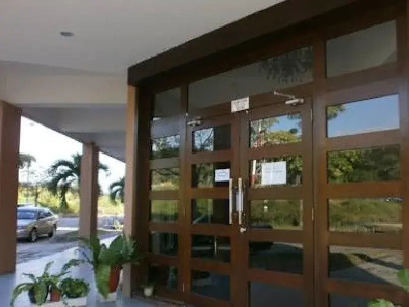 Oasis Hotel