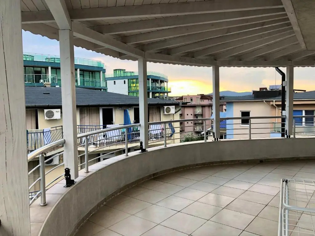 802, spacy apm with sea view.
