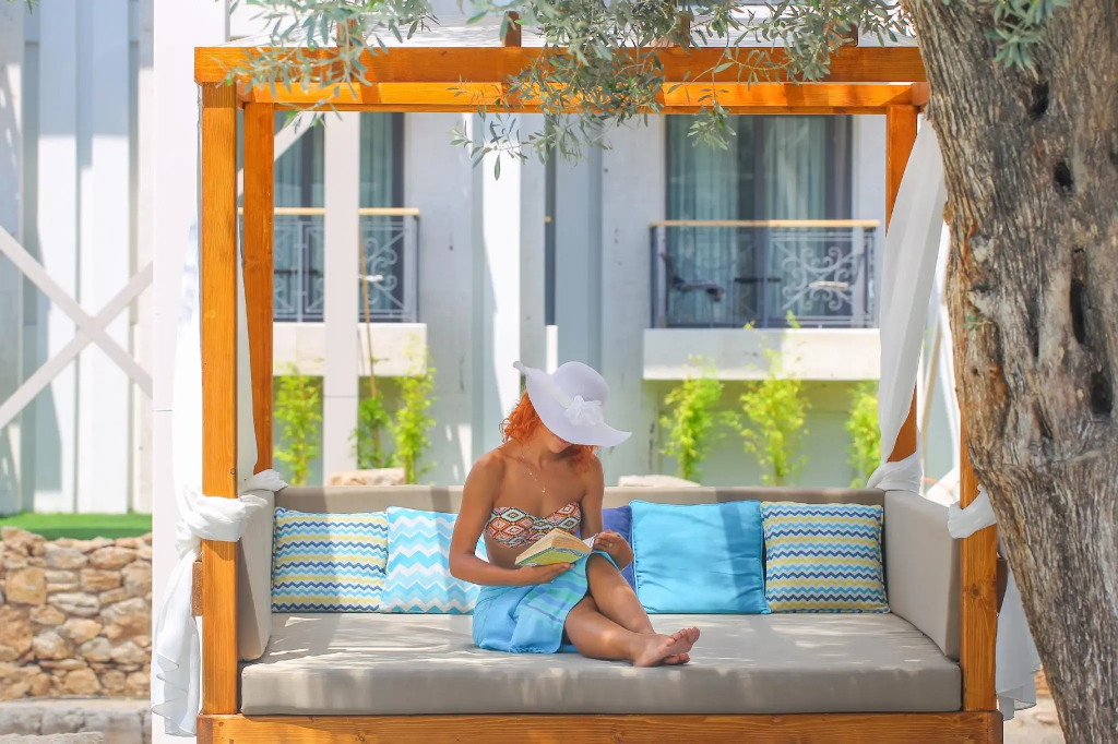 Ecclesia Hotel