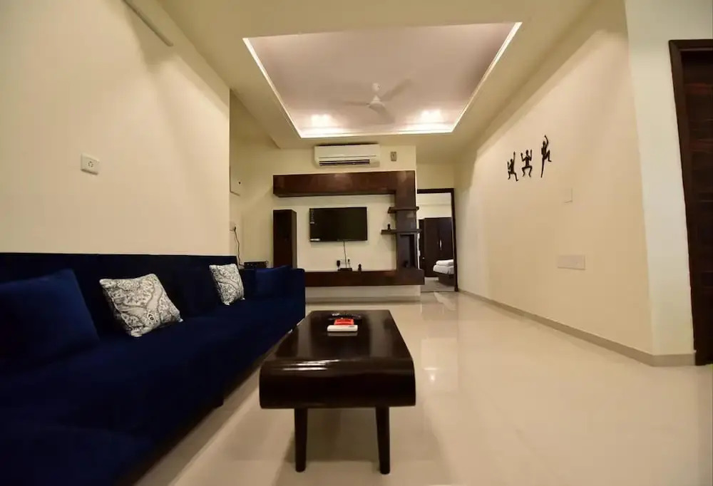 StayEden - Modern & Upscale 3BHK Airport