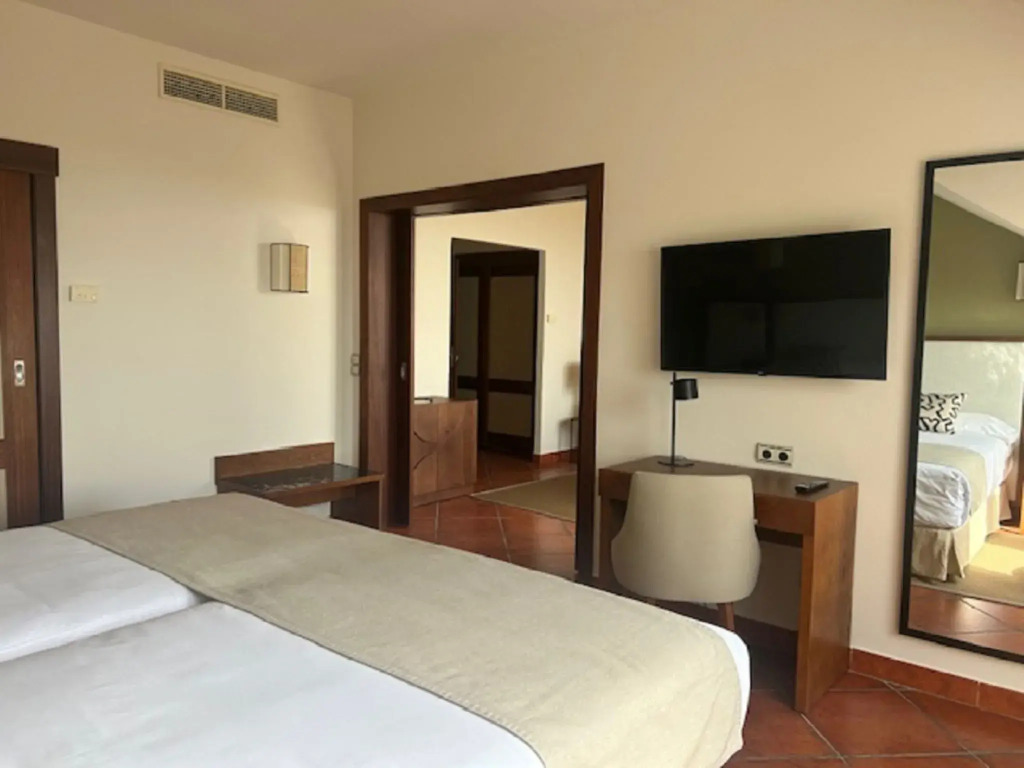 Puerto Antilla Grand Hotel