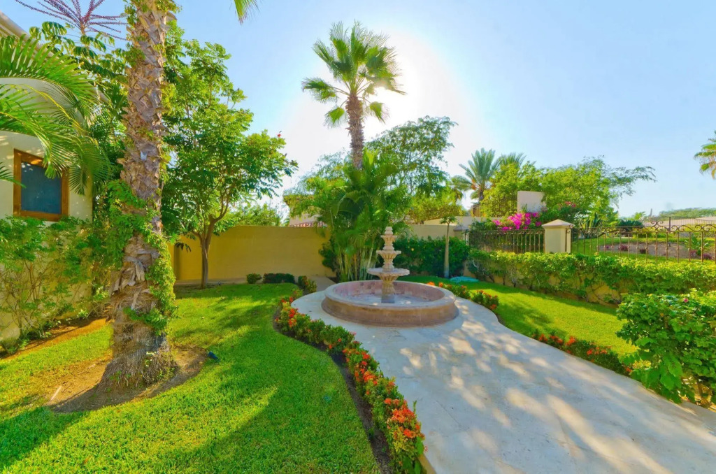 Villa Phoenix