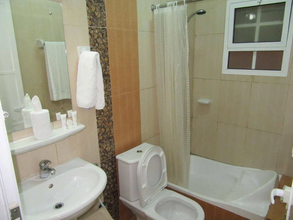 Al Ferdous Hotel Apartments