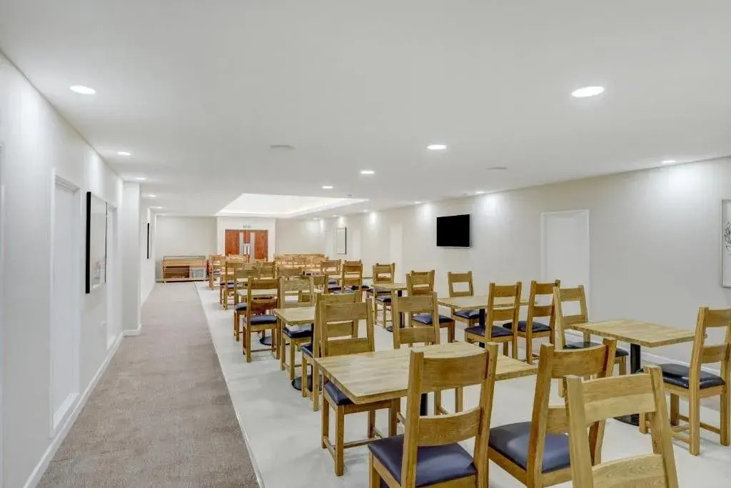 OYO Plymouth Central Hotel