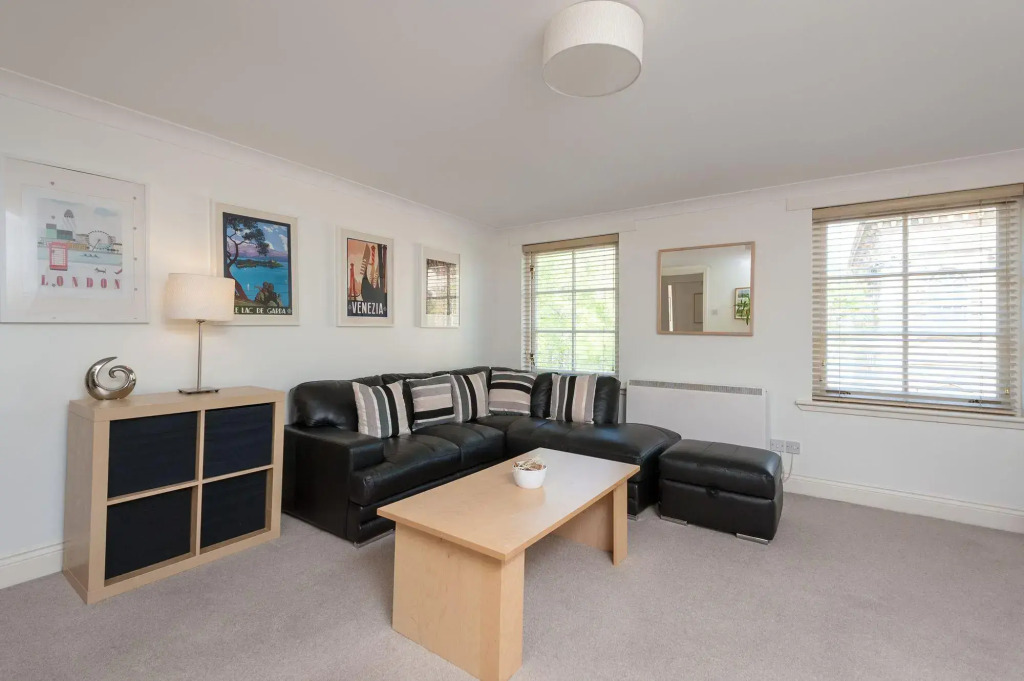 Greyfriars Apartment by Glasgow City Flats