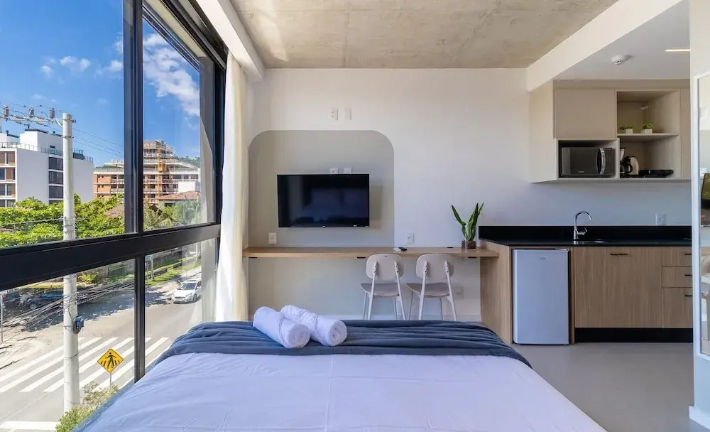 Studios in Building With Swimming Pool in Jurere - SOT