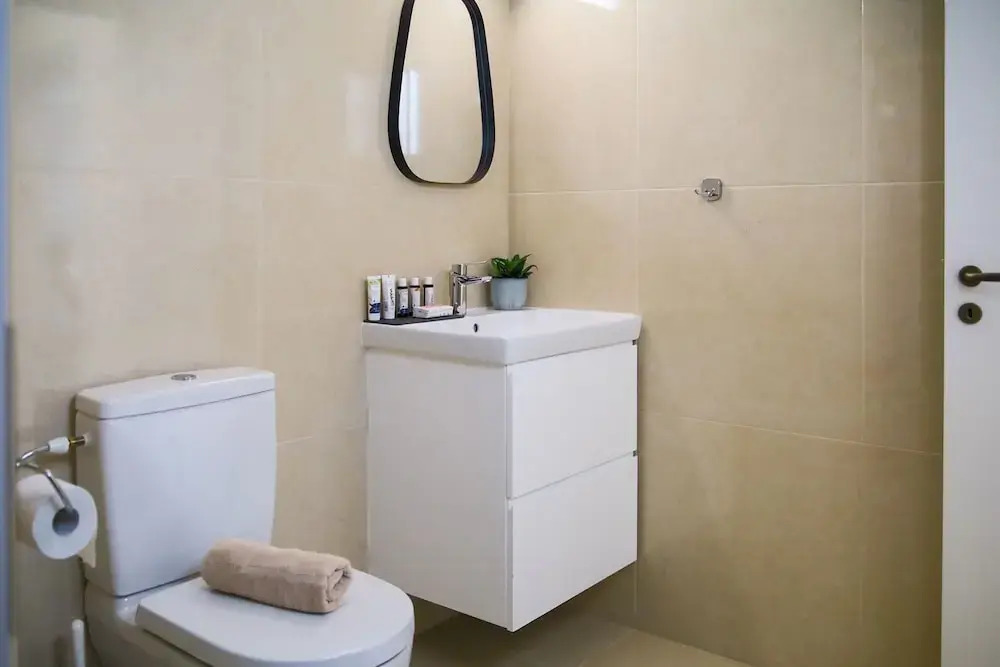 Phaedrus Living: Seaside Luxury Flat Lighthouse 68