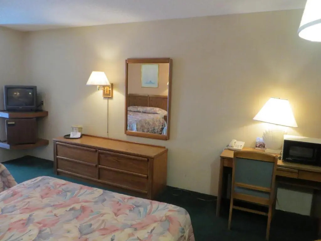 Starlite Budget Inn