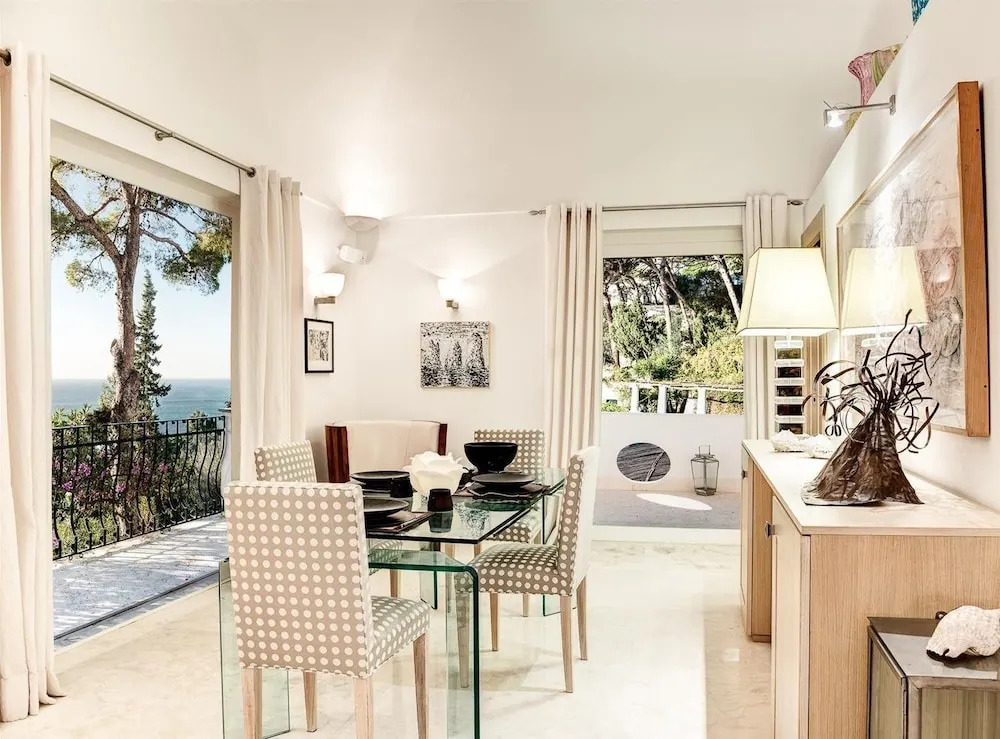 Villa Bougainvillea
