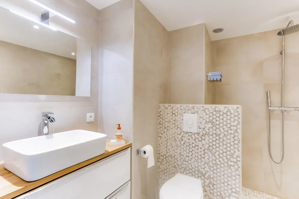 Navarre Apartment 1
