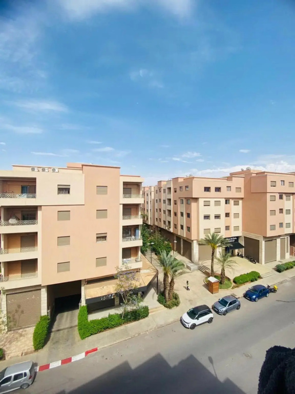 Superbe appartement en résidence avec piscines