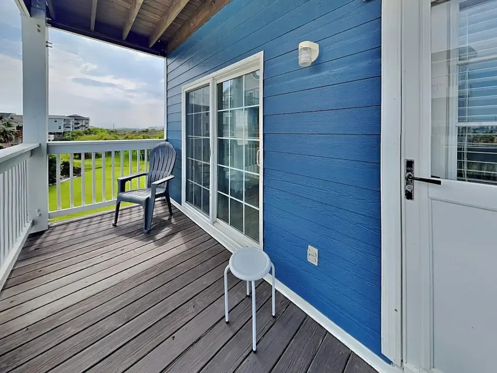 Otter Oasis by Topsail Realty