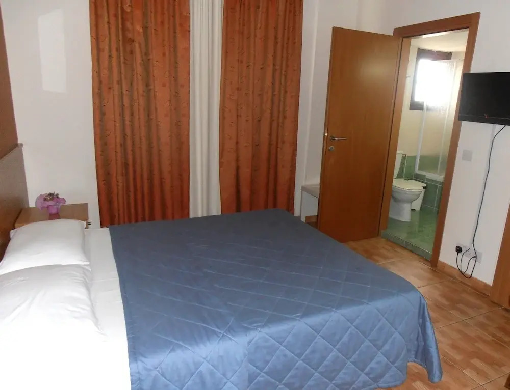 Crown Inn Hotel