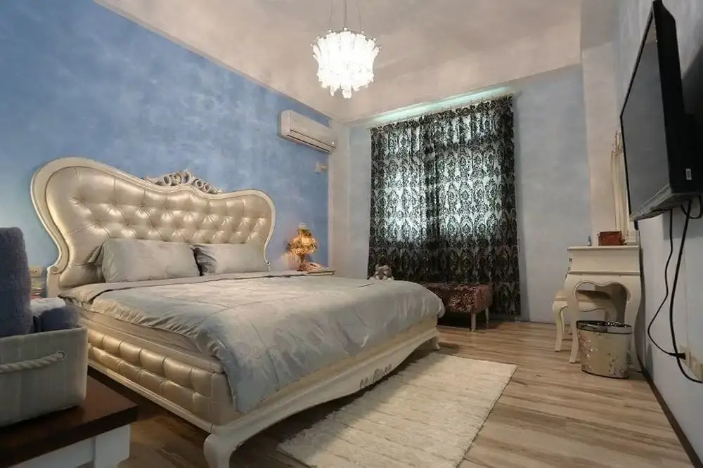 flora b&b